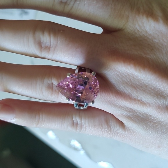 Pink Sapphire Teardrop Gemstone Ring - Picture 2 of 2